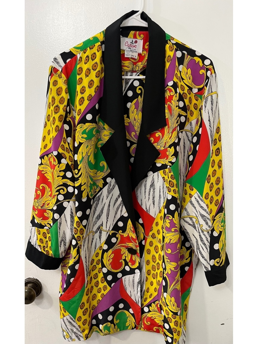 Caron Vintage Colorful Patterned Blazer Size 14 with Black Lapel Collar